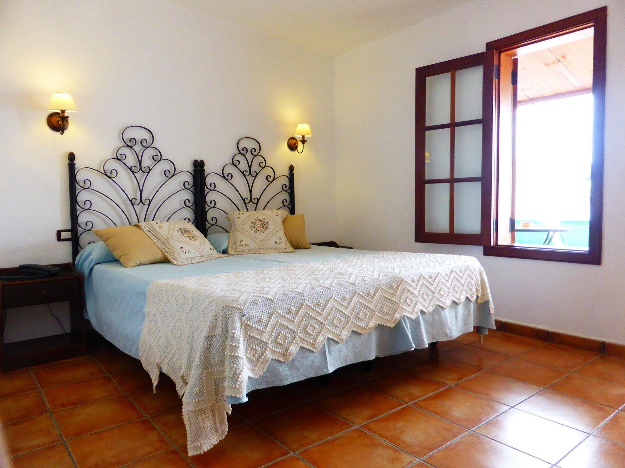 Hotel Rural El Navio - Adults Only Алькала Экстерьер фото